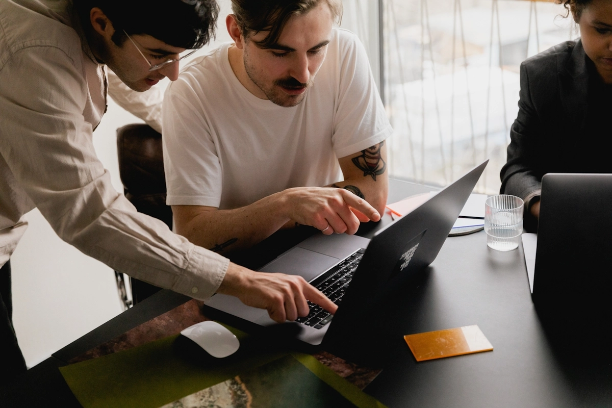How To Hire A Graphic Designer